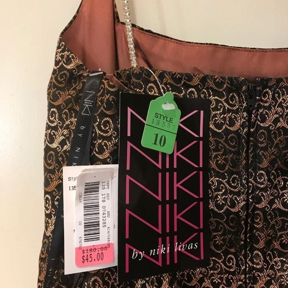 Formal Gown - Picture 5 of 7